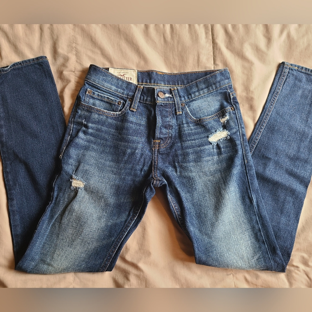 Hollister Men's Blue Distressed Jeans, Super Skinny Fit Size 28/30, Button Fly